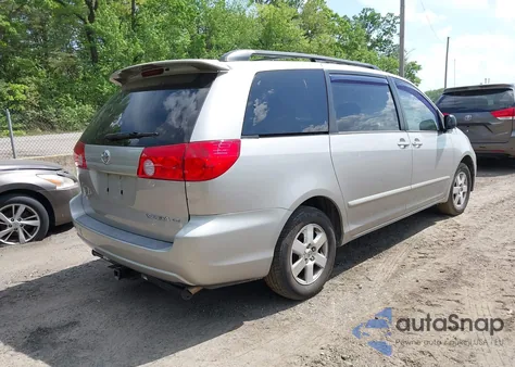 2010 Toyota Sienna Le from USA, damaged, VIN 5TDKK4CC5AS301619